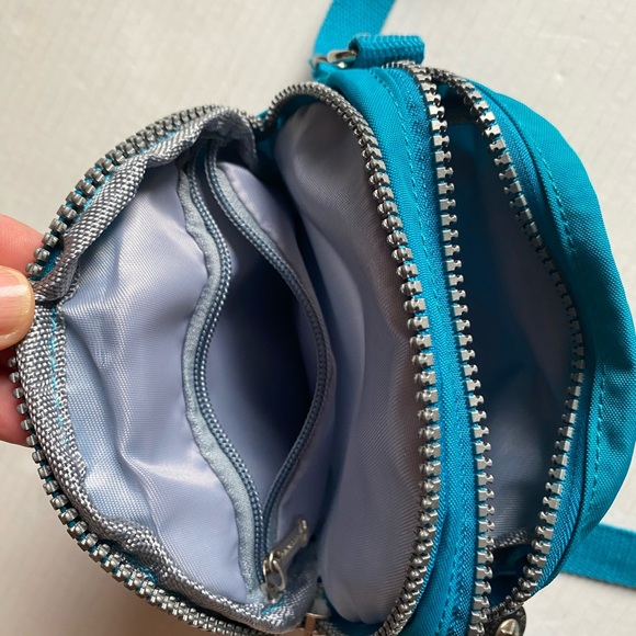 SOYATER Smiley Face Tirquise Crossbody bag Nylon - Picture 6 of 7